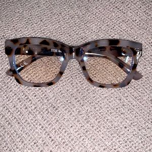 Steve madden glasses
